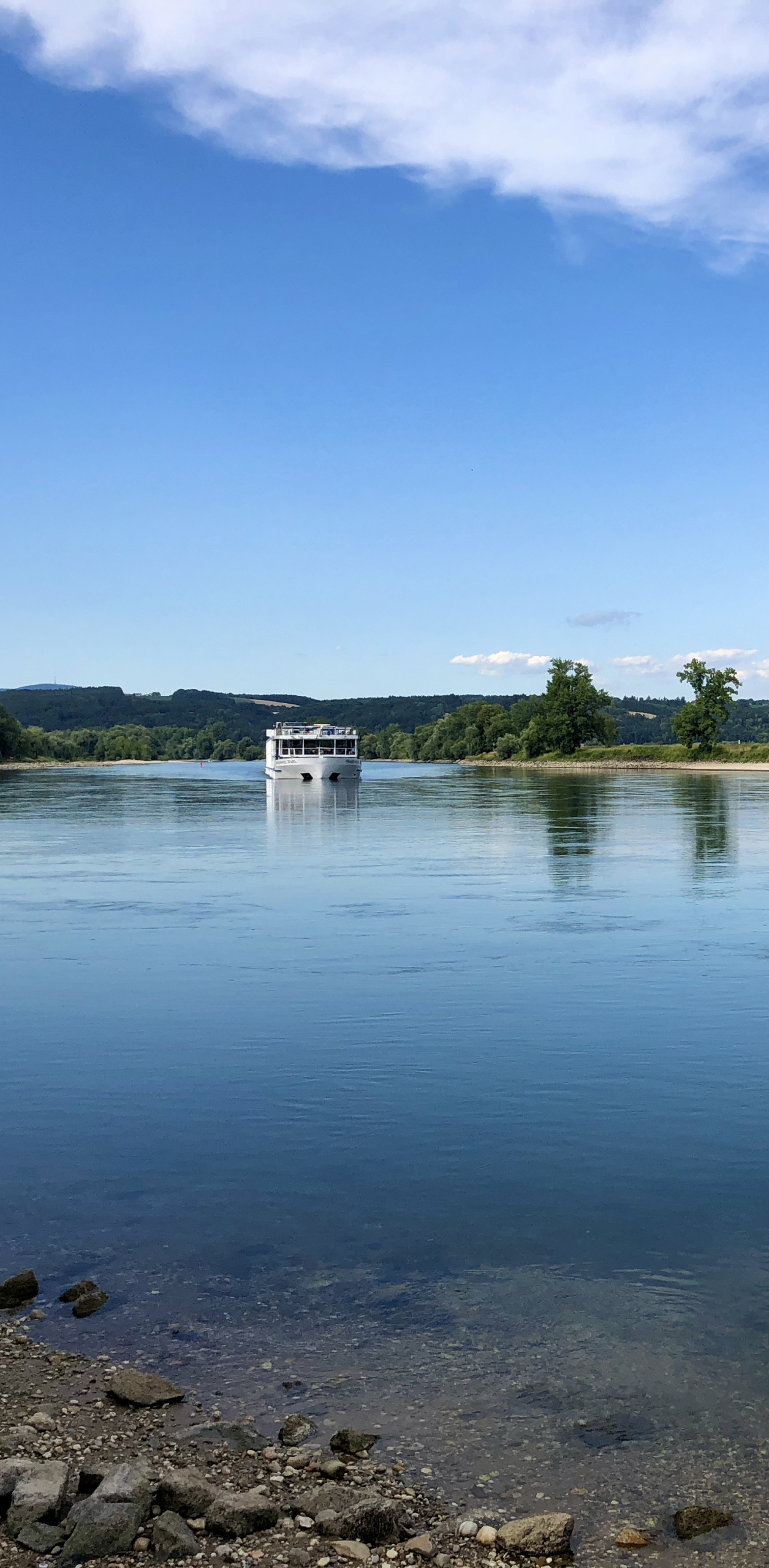 Rolling on the river with the river cruise app...